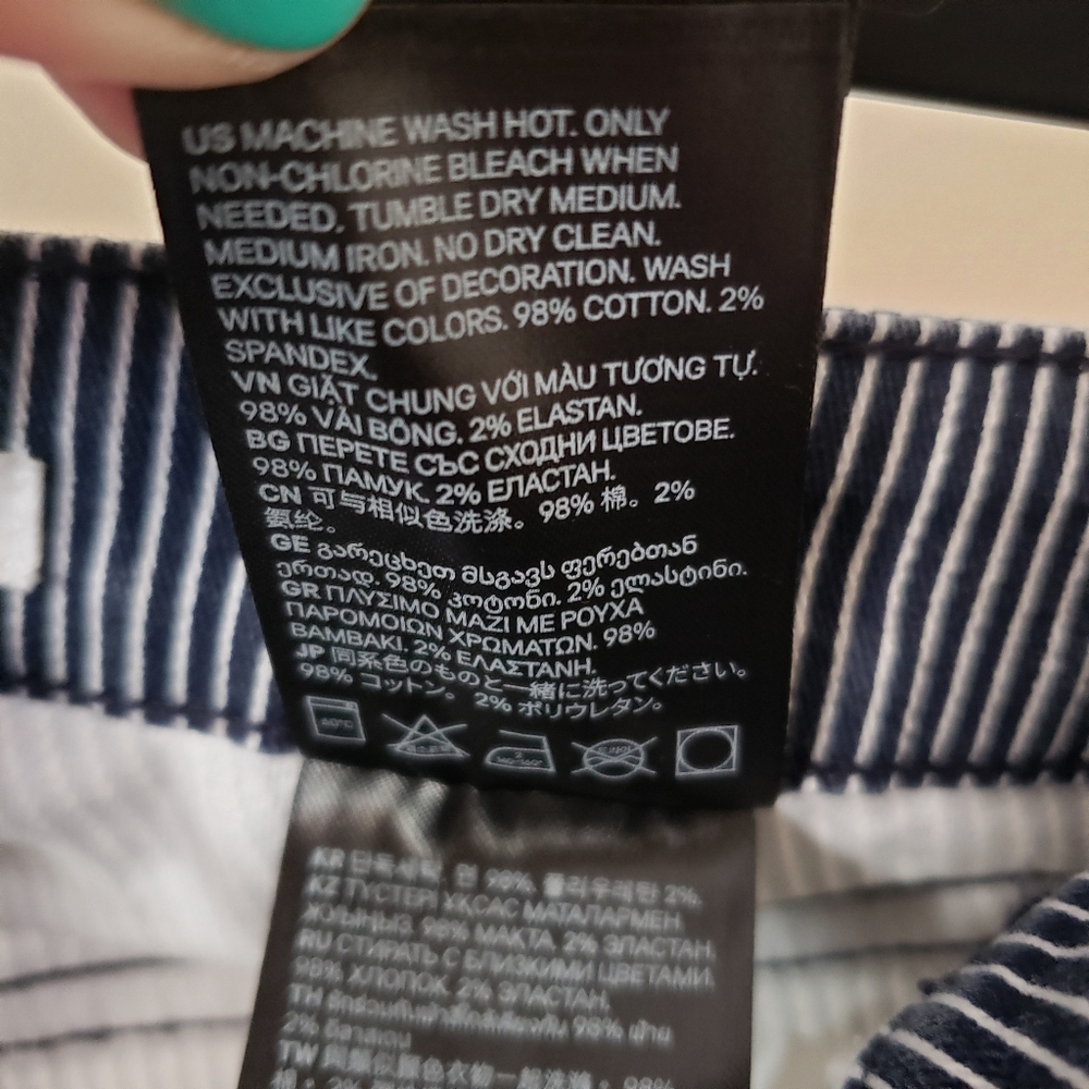 H&M, size 6, Striped, Button Shorts. - Picture 4 of 11